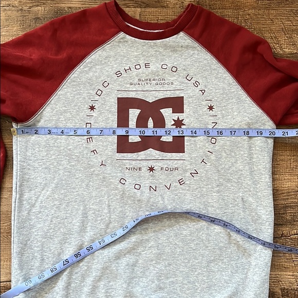 DC Shoe Co Crew Neck Sweatshirt - Picture 4 of 4